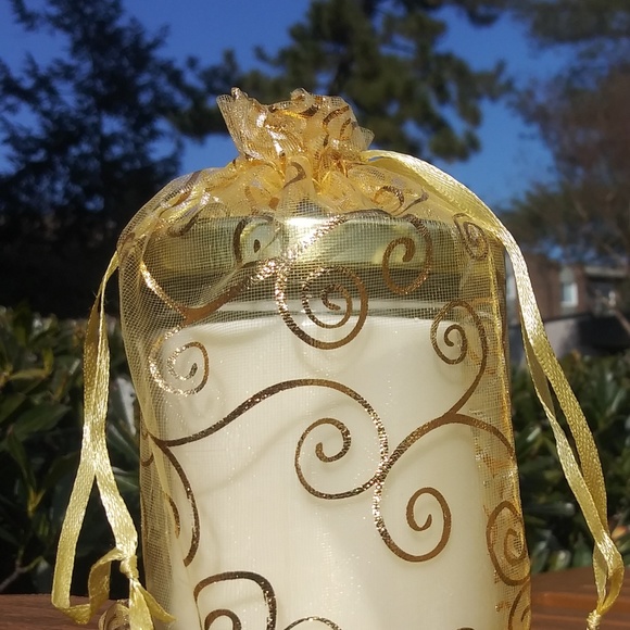 Lemongrass Soy Wax Candle 8oz - Picture 3 of 5